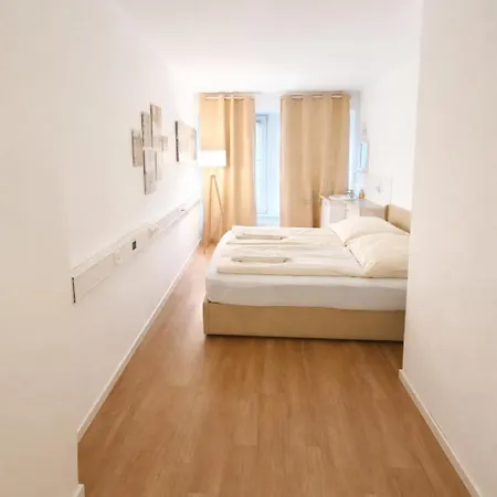 Premium * München